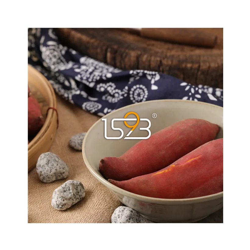 
Selection of raw sweet potatoes large fresh and delicious agricultural products red sweet potatoes 