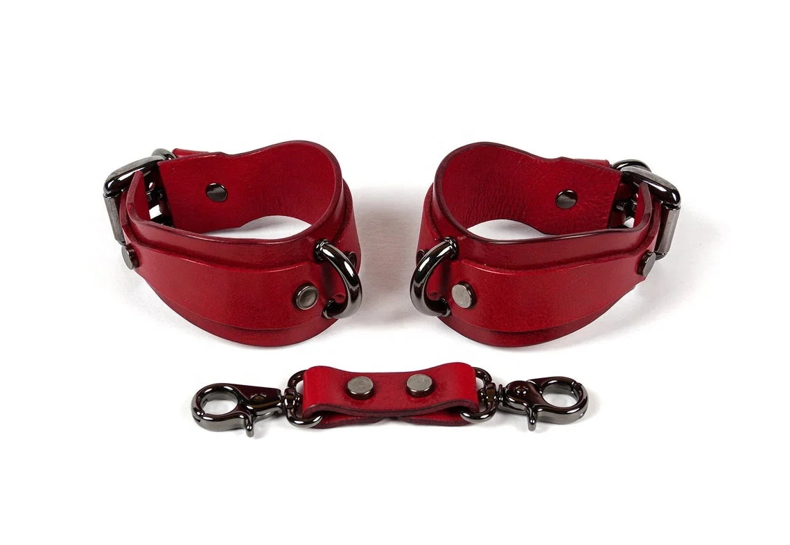 Real Leather BDSM Adult Toys Tool Kits Bondage Genuine Leather Handcuffs Ankle Cuff Whips Restraint Shackles DRE-0002