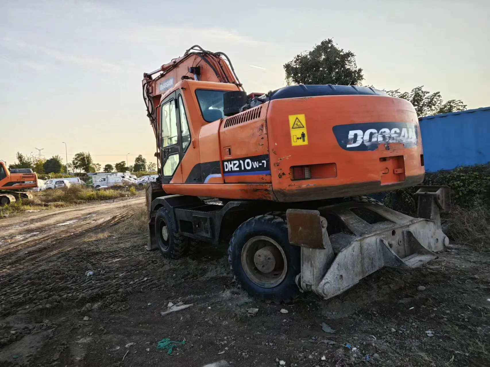 Doosan 210w-7 Used KOREA Used Wheel Excavator Doosan 210w-7 excavators good quality  Doosan DH 210w-7