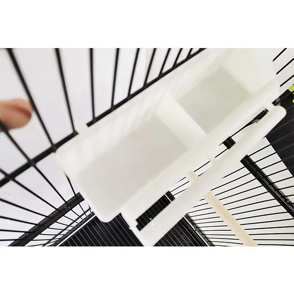 Metal bird cages with drinking water tanks can be used indoors and outdoors