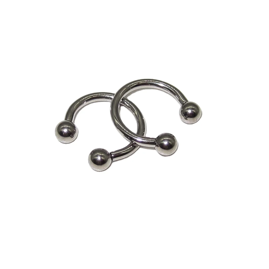 ASTM F136 G23 Titanium Circula Модная Высокая полированная внутренняя нить штанга Подкова бижутерия