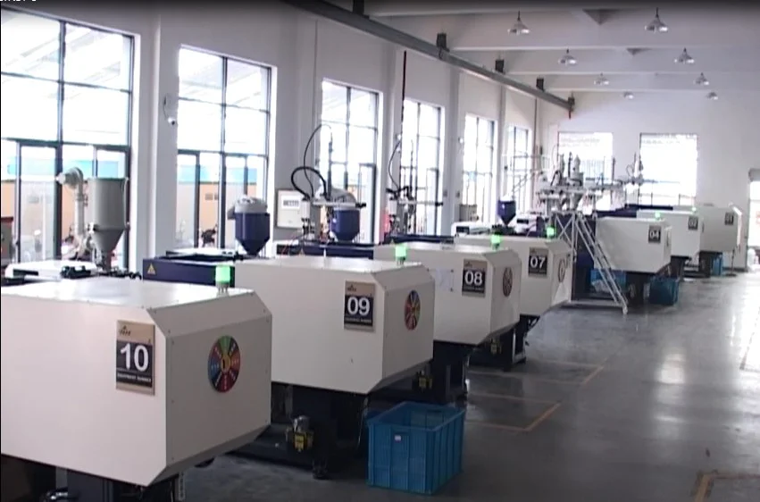 suction cup car fan oscillating mini portable car fan