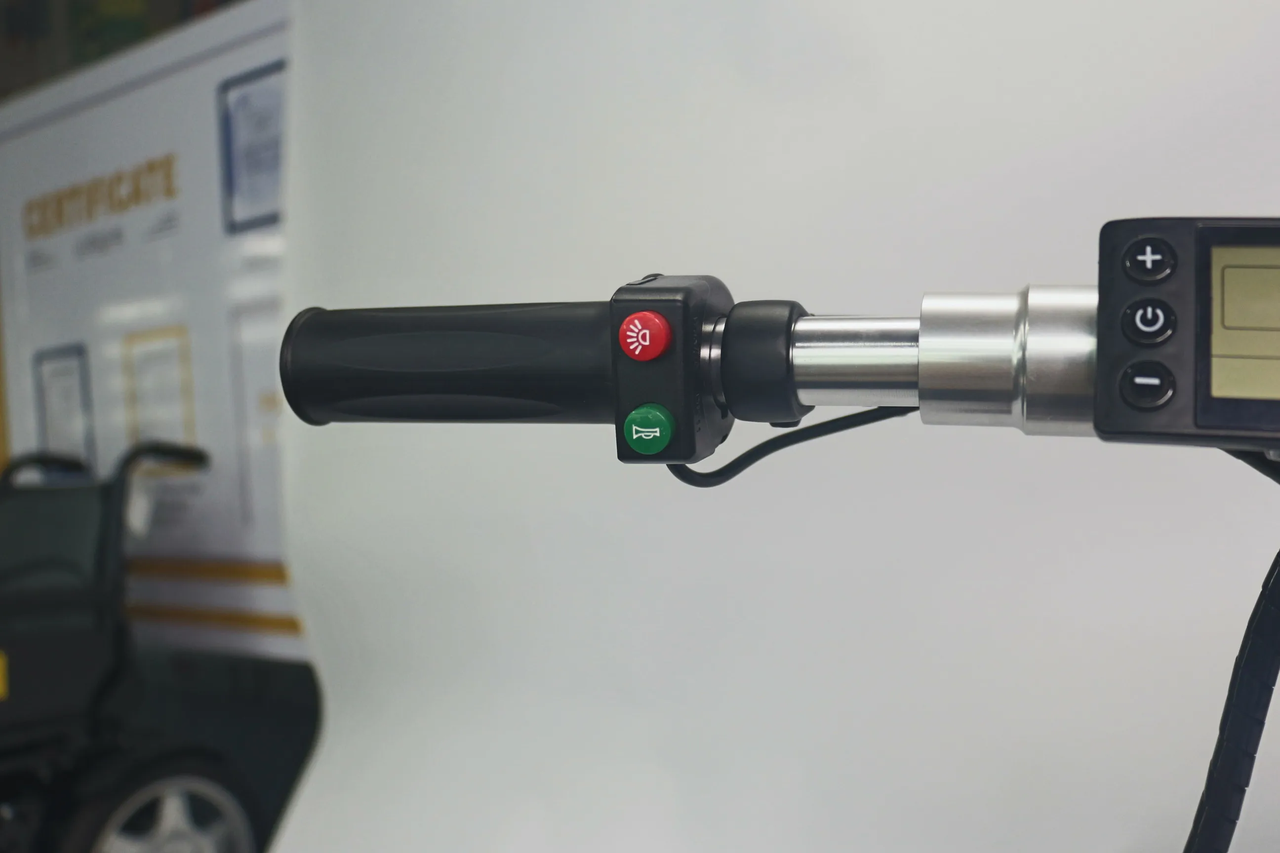 Intelligent Mobility Scooter Aluminum Folding Lightweight 250W Power Electric Scooter for Elderly Disabled