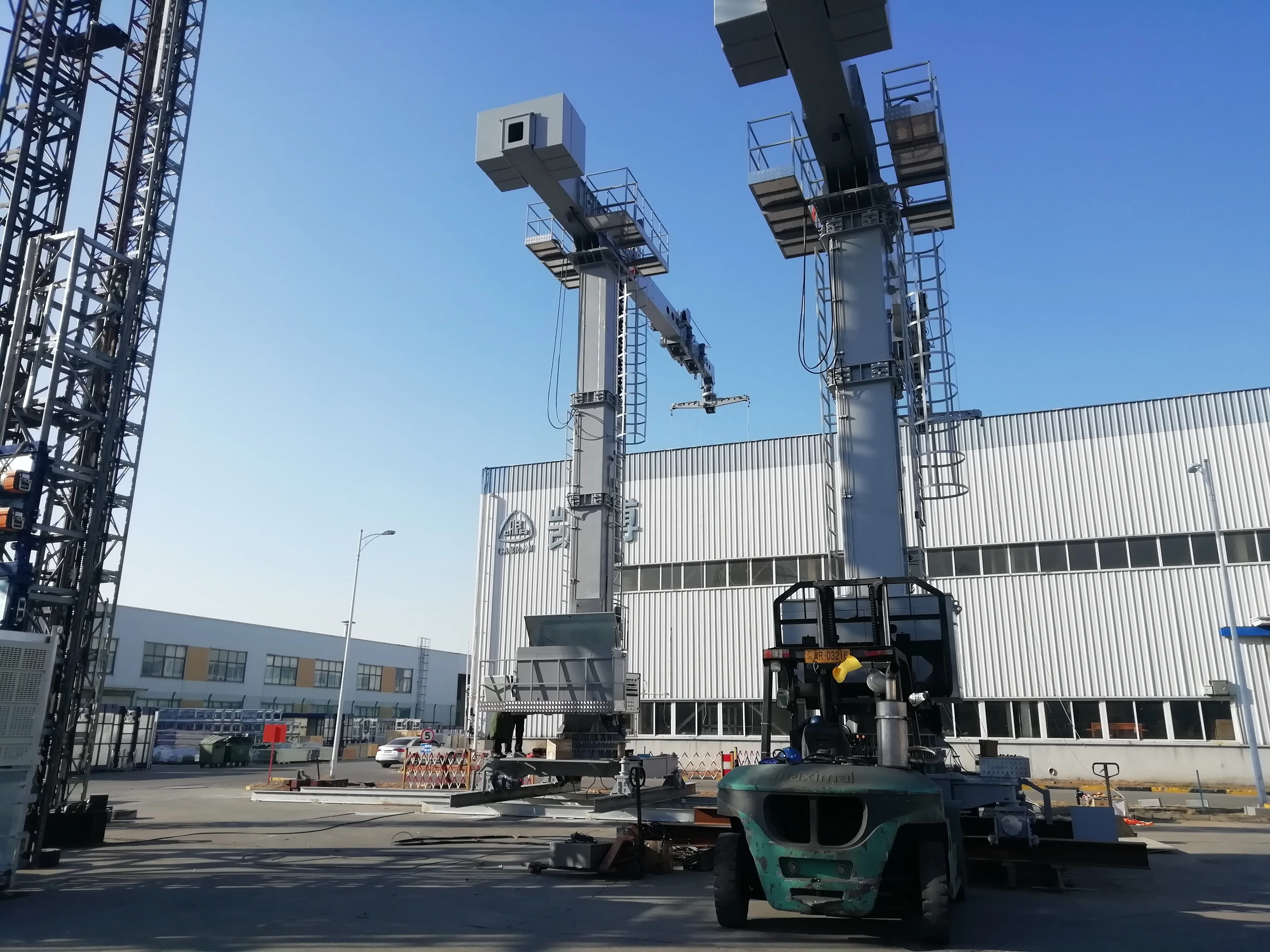 BMU window cleaning lift equipment for building facade cleaning