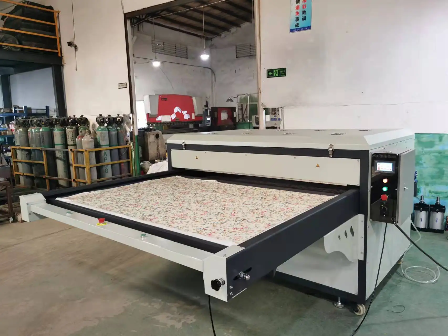 pneumatic/hydraulic large format 1 side 2 station heat press machine for polyester fabric/blanket/carpet /Yoja mat /banner press
