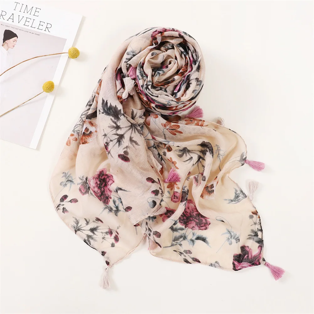 Factory Hijab Scarf with Tassels Luxury Brand Flower Printed Head Scarf for Women Stoles Retro Ethnic Viscose Neck Scarf Shawls