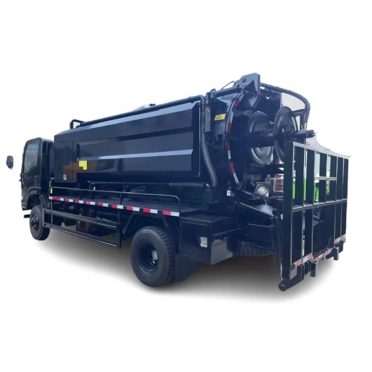 1suzu F-T-R 6wheelers Suction Boom(remote Control)Vacuum Jetting pressure clean Truck Toilet/septic Sewage Tank Trucks Steel