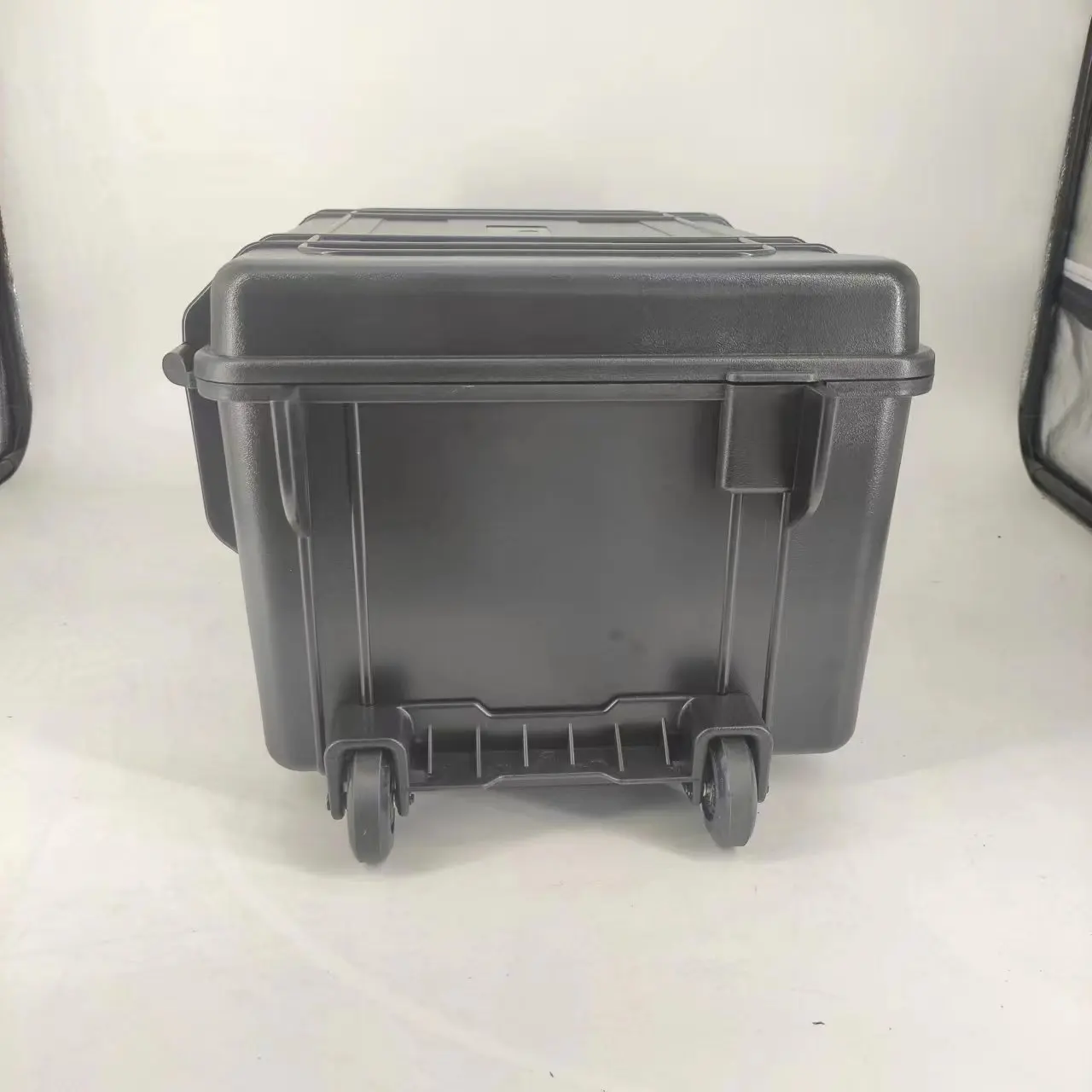 DPC126-3 Large-scale high quality hard Plastic IP67 Waterproof equipment storage carrying Case with tie rods and wheels