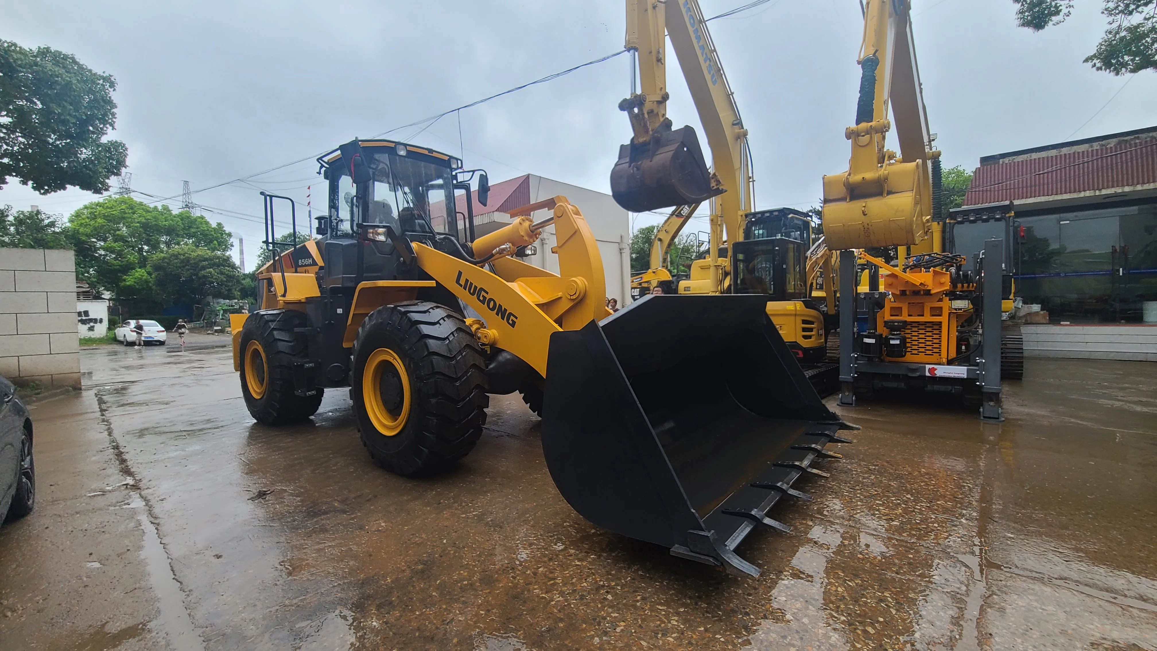 Hot Selling Liugong 856 High Quality 5 Ton Front End Wheel Loader 20 Ton Earthmover Heavy Machinery Worth Buying Used Machinery
