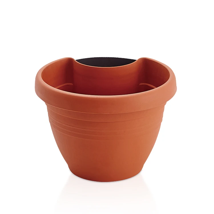 Wholesale terracotta plastic wall planters flower pots