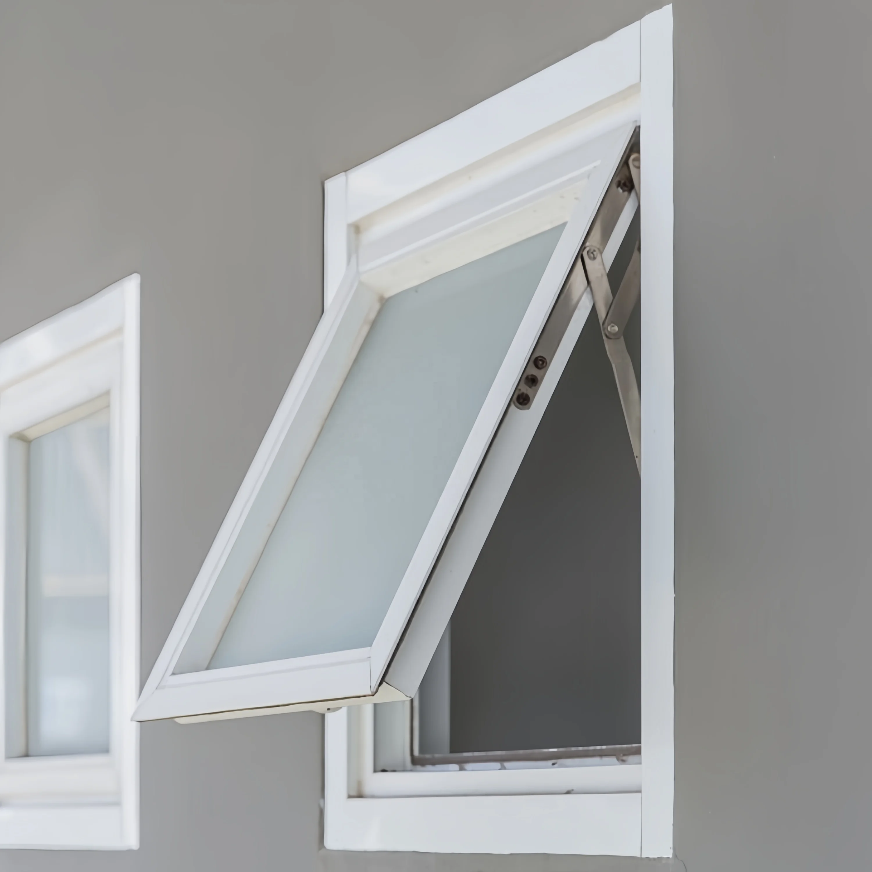 Customized Aluminum Chain Awning Window Double Glazed Glass Aluminum Swing Tilt and Turn Window Push Out Flip up Window for Sale