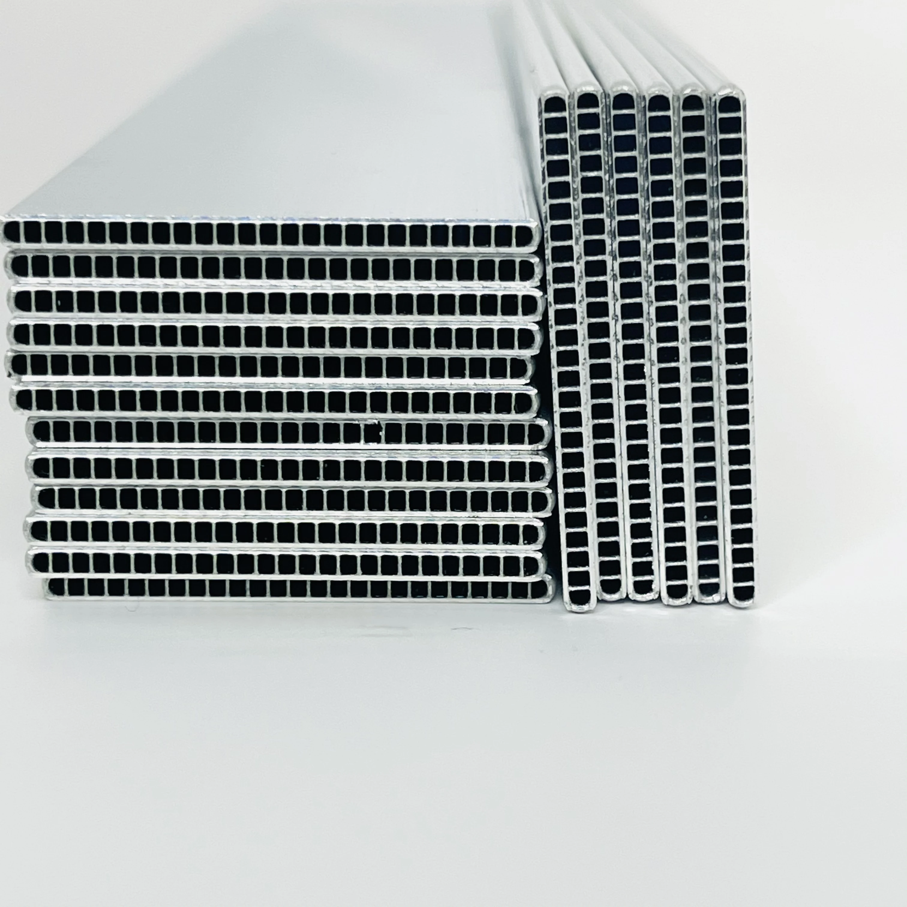 1100 H112 Parallel Flow Microchannel Flat Aluminum Tube