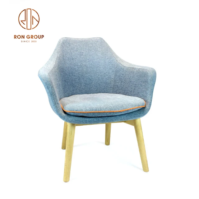 Wholesale Cheap Elegant Outdoor Cafe Hotel Bistro Restaurant Furniture Wood Leg Stool Bar Wooden Chairs with Cushion Cover Back