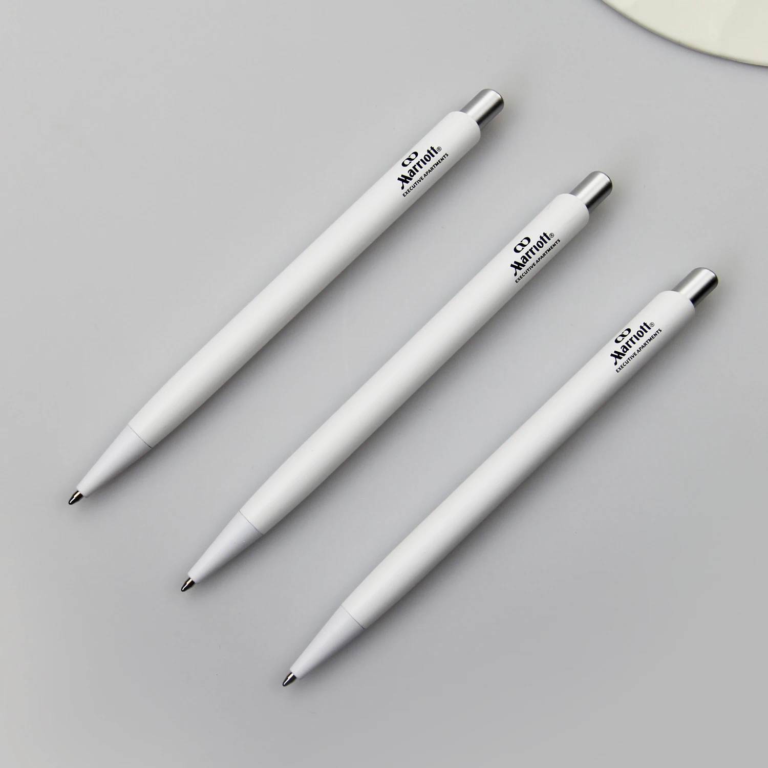 MARRIOTT EXECUTIVE APARTMENTS DELTA HOTELS CUSTOMIZED CLICK BALLPOINT PEN