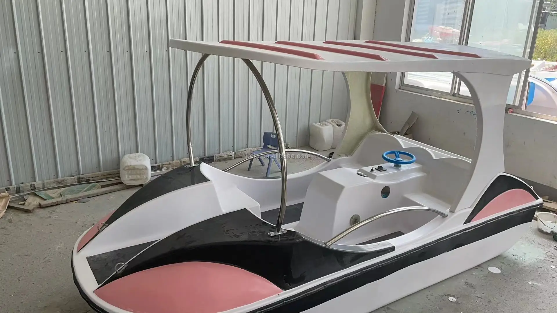 4-person luxury fiberglass cruise boat new mold motor electric engine water slide fishing patrol speedboat aluminum alloy