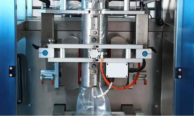 automatic potato chips VFFS packaging machine food multihead weigher packaging machine