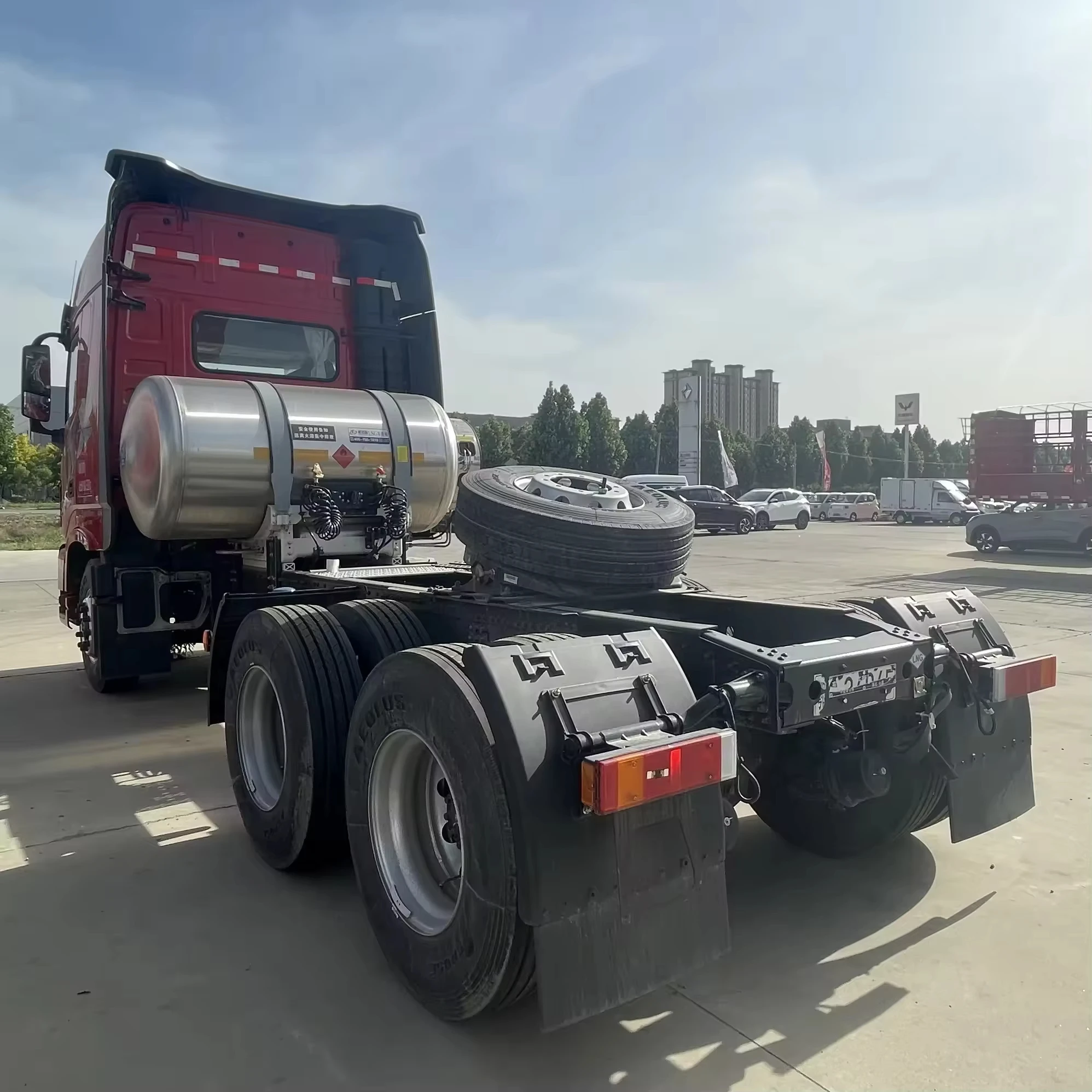 Dongfeng Tianlong KX высокое качество 530 лошадиных сил 6x4 евро 6 тяжелый логистический транспортный трактор новая быстрая левая пневматическая подвеска