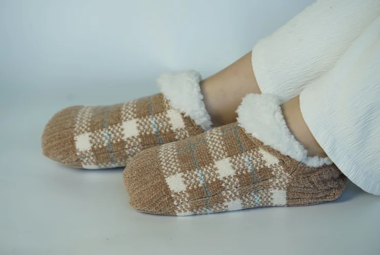 OEM super soft floor sock cozy winter socks cozy socks