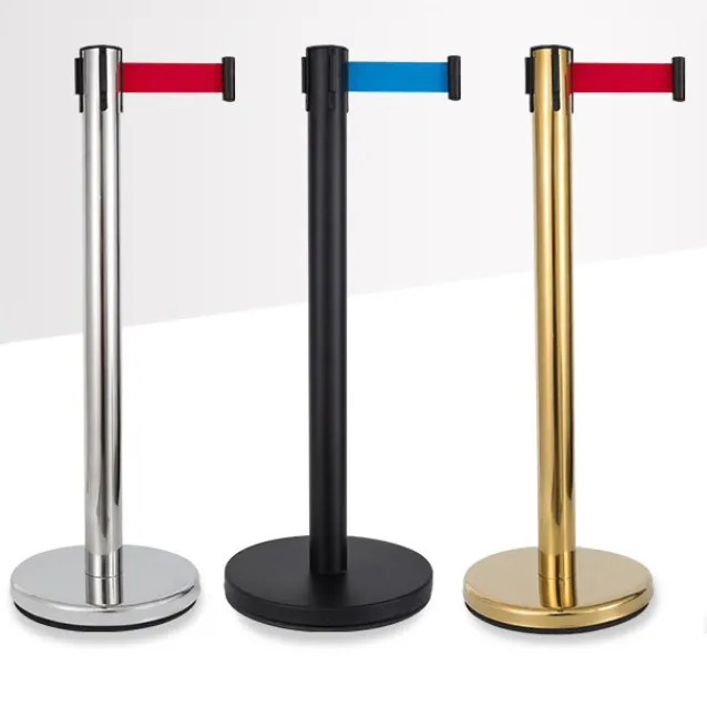 Wholesale Cheap Price Queue Stand Crowd Control Barrier VIP Pole Golden Color rope barriers