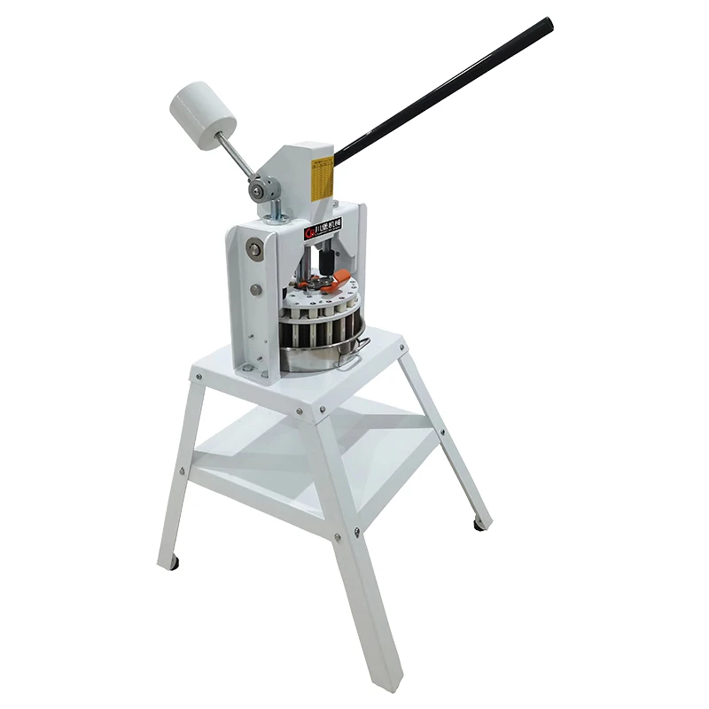 High quality stainless steel Manual Dough Dividing Machine , sturdy and durable, uniformly divides grams accurately