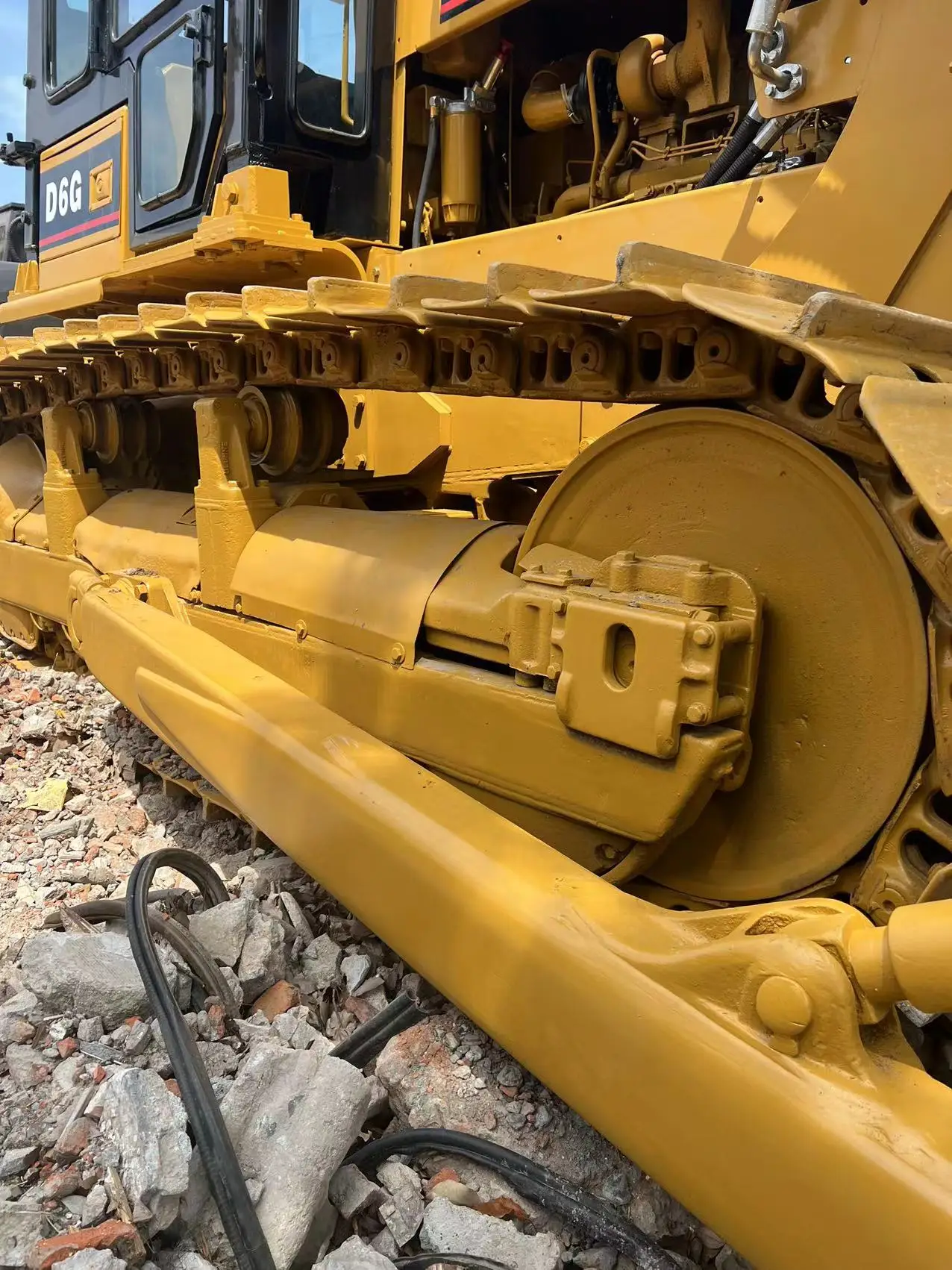 Supply Hot-sale used Cat D6R/D6D/D6G-2 bulldozer D7G CAT CAT