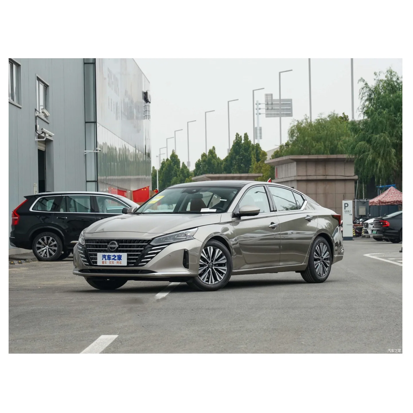 Лидер продаж, недорогие автоматические двухмоторные автомобили FWD, 0 км, Dongfeng Nissan SYLPHY, 1,6 л, комфорт, 5 мест, подержанные автомобили