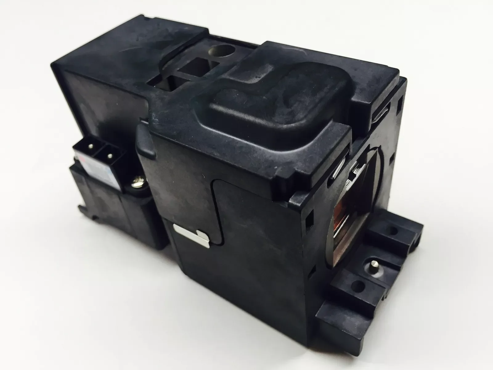 Replacement Projector Lamp with Housing TLPLV8 for Toshiba TDP-T45 TDP-T45U TLP-T35