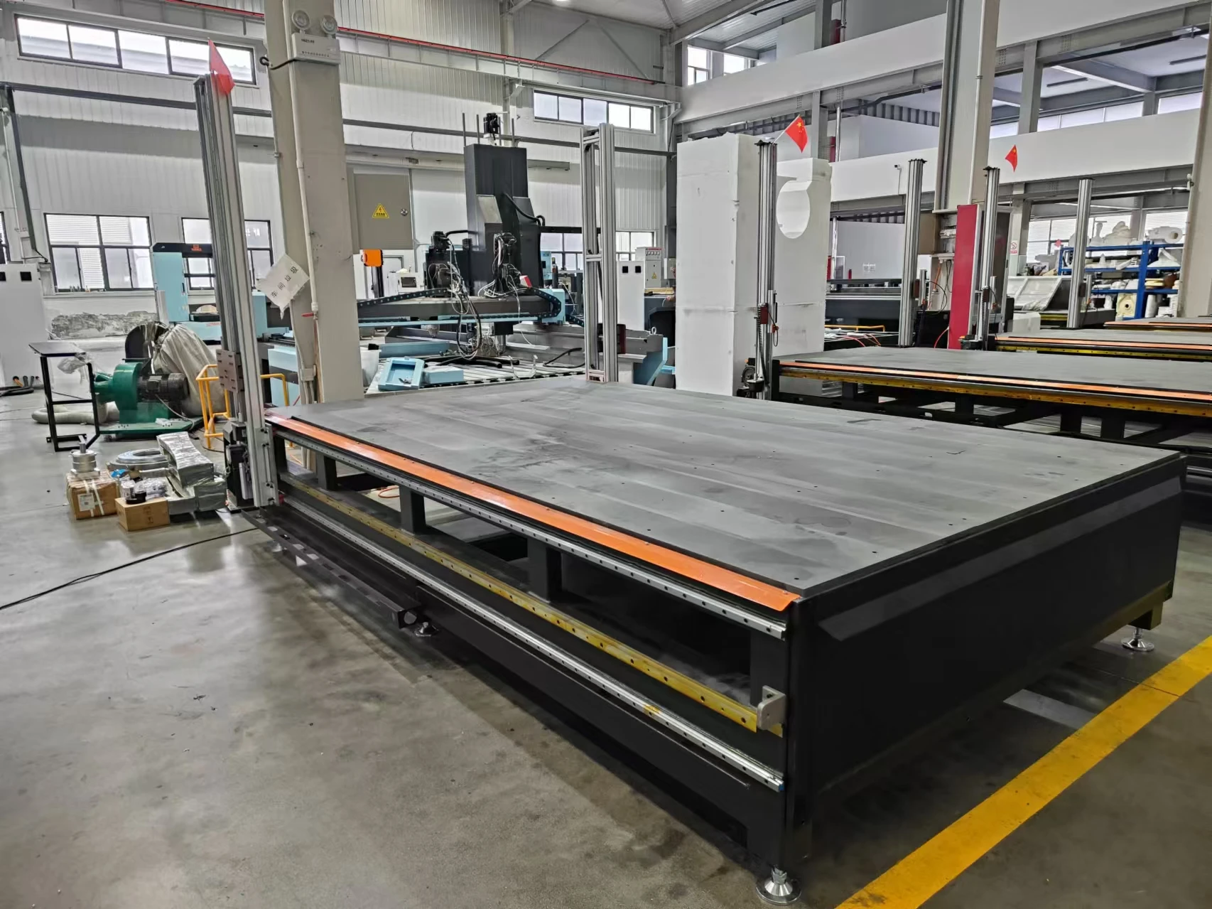 Rongchi Economic 4-Axis 3D EPS Styrofoam Hot Wire Foam CNC Cutting Machine for Construction and Packaging & Sign Industries
