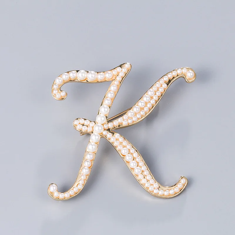 Wholesale Fashion A-z 26 Letters Letter Brooch Pins Initial Pearl Pin Women Corsage Clothing Accessories
