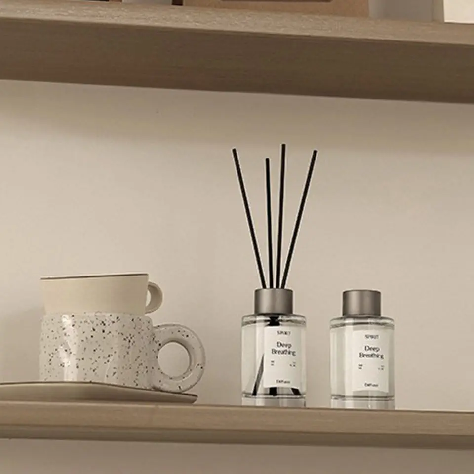 Hot Sale Empty Glass aroma oil Bottle with reed Diffuser Sticks Air Freshener Perfume Free Sample Glass Reed Diffuser Bottle