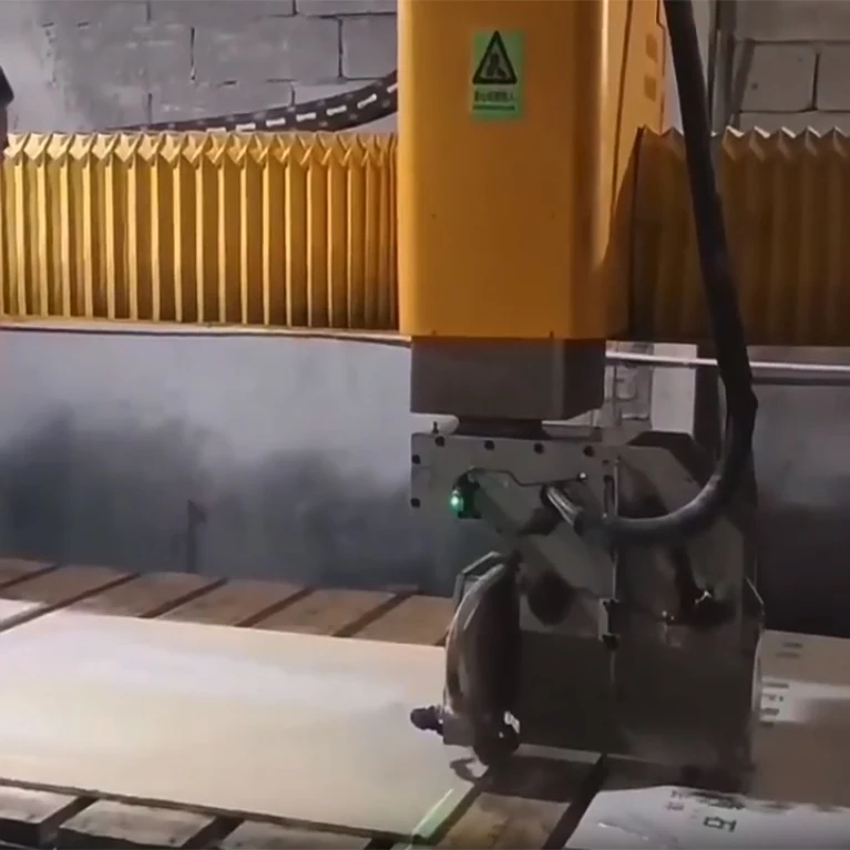 5 Axis Bridge Saw Stone Cutting Machine 5 Axis Cnc Bridge Saw for Marble and Granite CNC Router Granite Profile Etching Machine