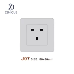 Wholesale High Quality UK Standard 86*86 MM Power Outlet Electrical Accessories White British Wall Socket