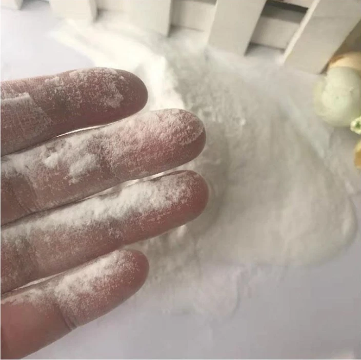 Hollow glass beads for plastic filler