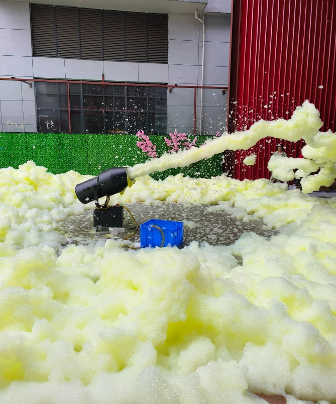 Hot selling 3000W Moving Head Jet Foam Machine Night Club Cannon Foam Party Pool Spray Foam Machine