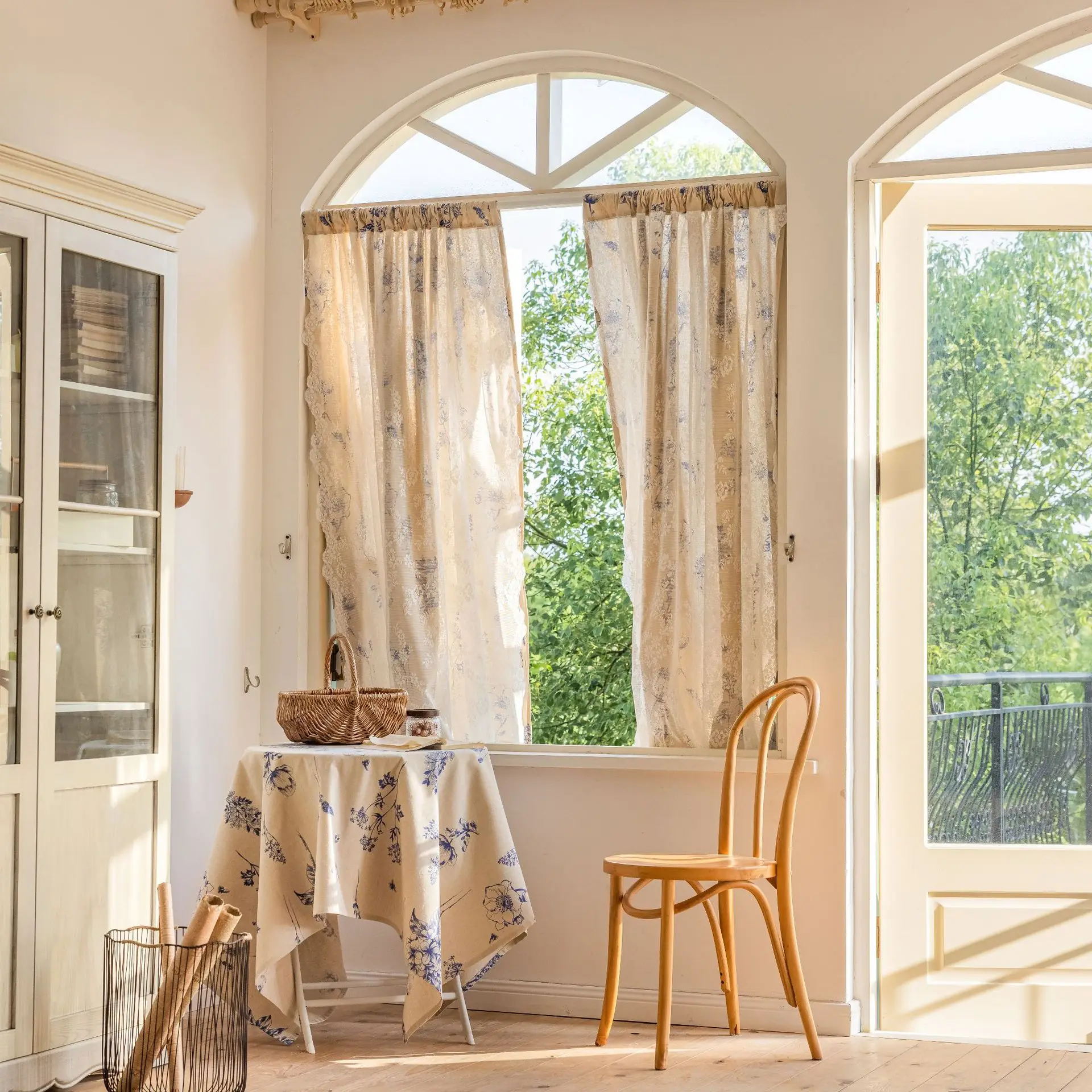 Curtain Blue Flower Print Curtain finished small fresh semi-shading short curtain