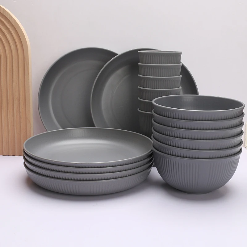 High quality 18pcs Eco Friendly Wheat Straw Plastic Bowl Plate And Cup Dinnerware Set plastic cutlery
