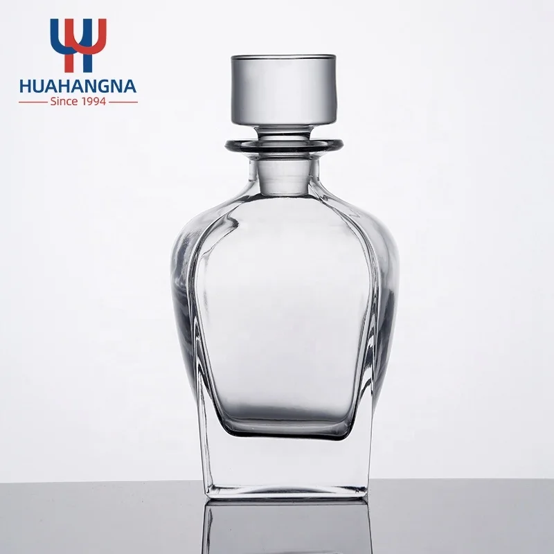 650ml Empty Lead Free Crystal Clear Glass Liquor Whisky Decanter Bottle with Stopper for Home Bar