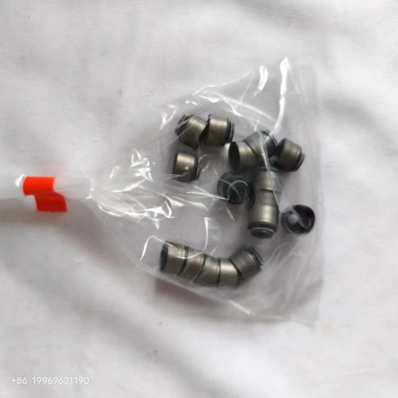 Valve stem seal for toyota 6g72 6g74 engine valve oil seal md307343