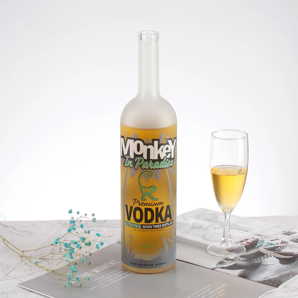 Wholesale Custom Cheap Price 500ml 700ml 750ml Bottle Empty Frosted Vodka Flint Glass Liquor Bottle With Cork Stopper