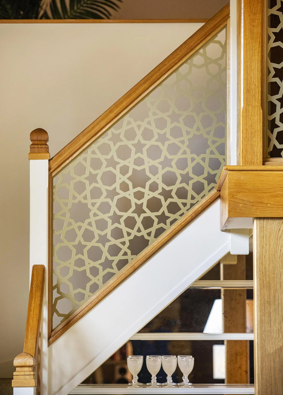 Spiral staircase wrought pipe deck stainless steel balustrade system hand railing designs modern wrought iron handrails