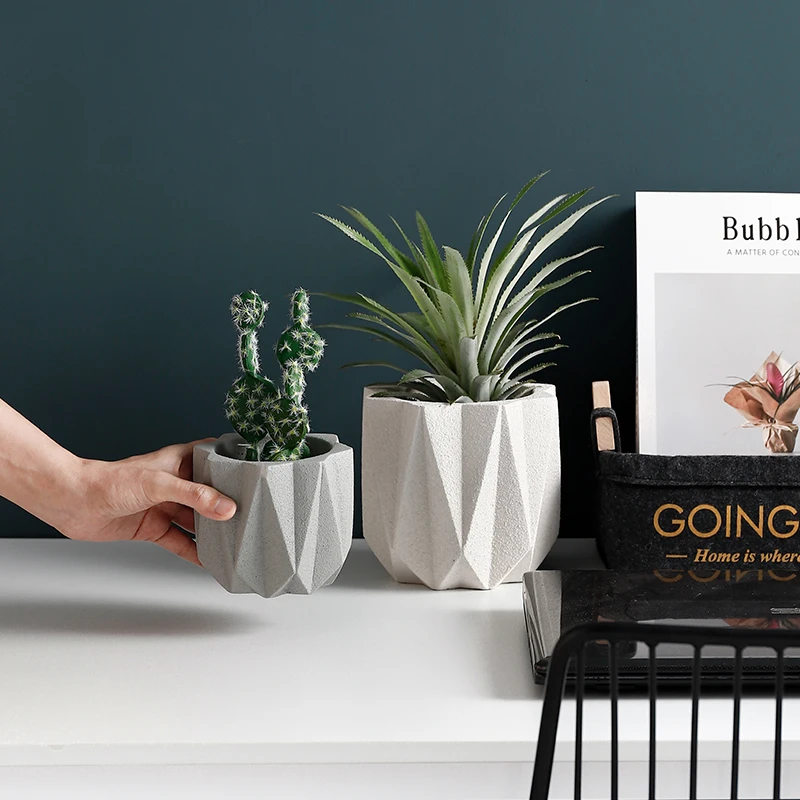 Wholesale simple modern style diamond shape home garden decoration flower plant pots for balcony