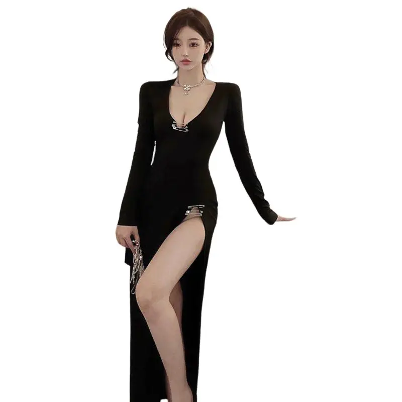 Beautiful Long Sleeve Brooch Detial Design Low-Cut-Top Sexy Dress High Fashion Prom Dress