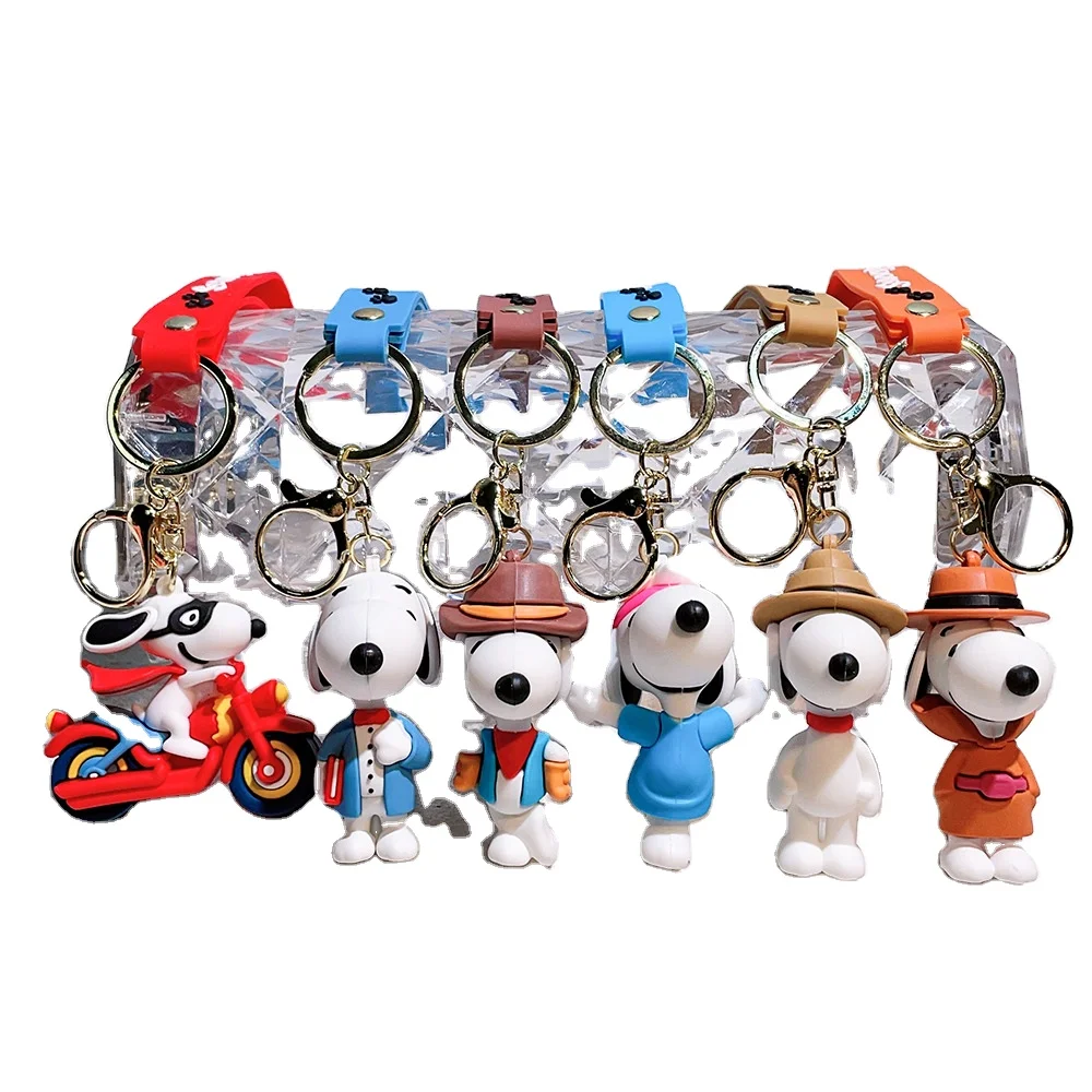 Wholesale Puppy Charlie Rubber Keychain Super Cute Soft PVC Cartoon Snoopy Keychain Bags Pendant Car Keychain