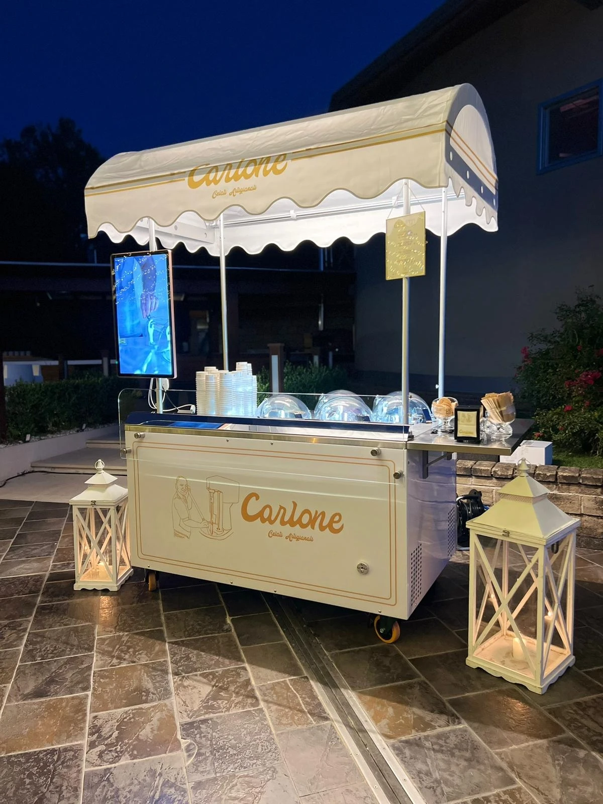 MILES Galaxy Pro V4C Freezer Showcase Gelato Ice Cream Cart All In One machine like mobile shop Outdoor Street Food truck