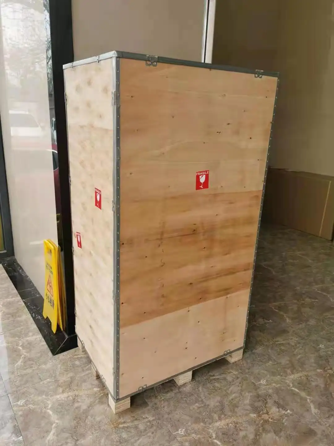 Full body selfie mirror popular mirror photo booth machine 55/65inch Touch Screen with printer wooden case optional wooden frame