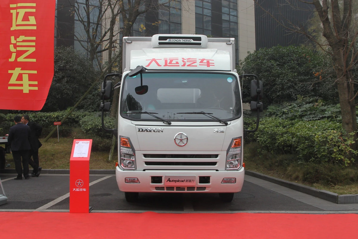 Dayun Autoplead 130 horsepower 4X2 refrigerated truck 4 meter Food Freezer Box Refrigerator for Dayun Cargo transport vehicle