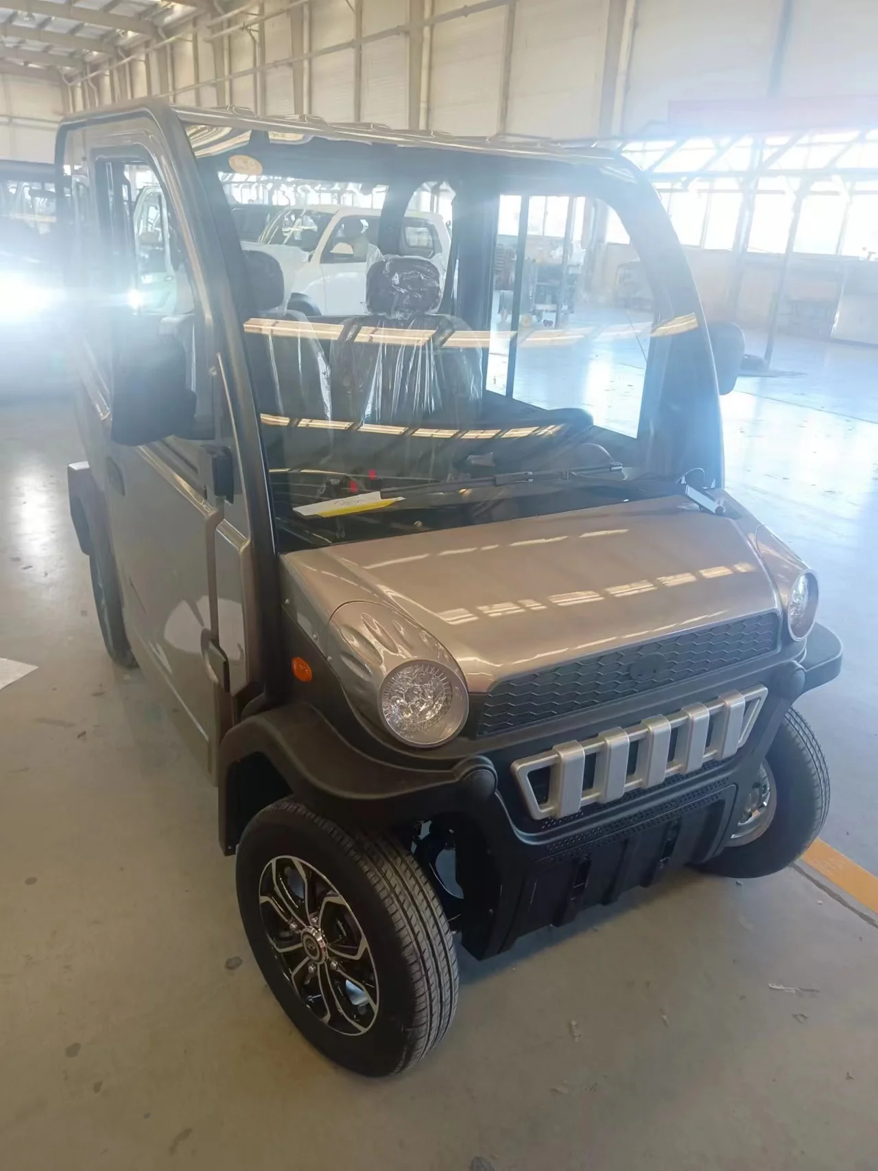 High quality for sale the cheapest small pure electric car Mini old mini small electric car