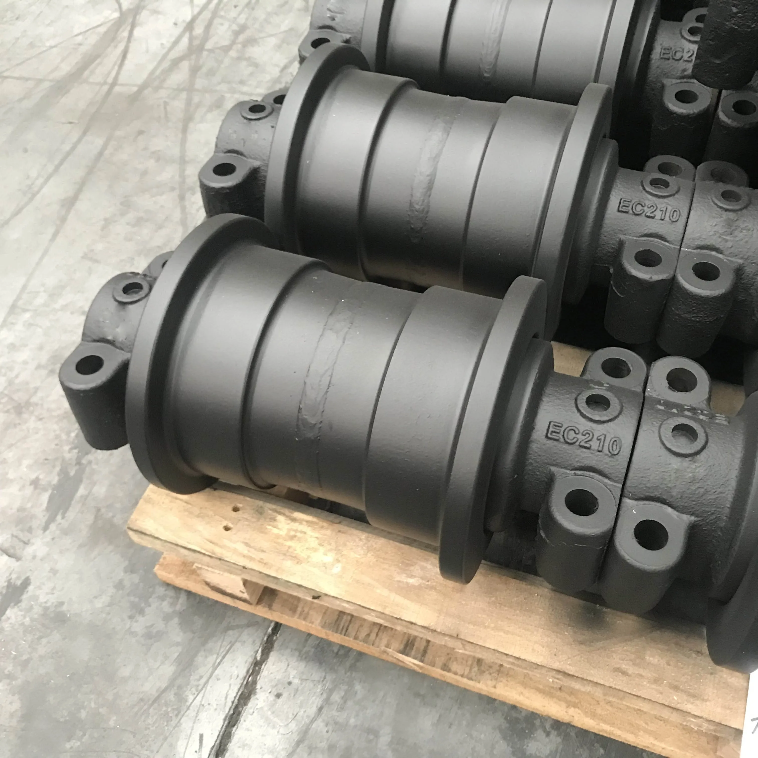 EC210 экскаватор Нижний роликовый гусеничный ролик 1181-00020