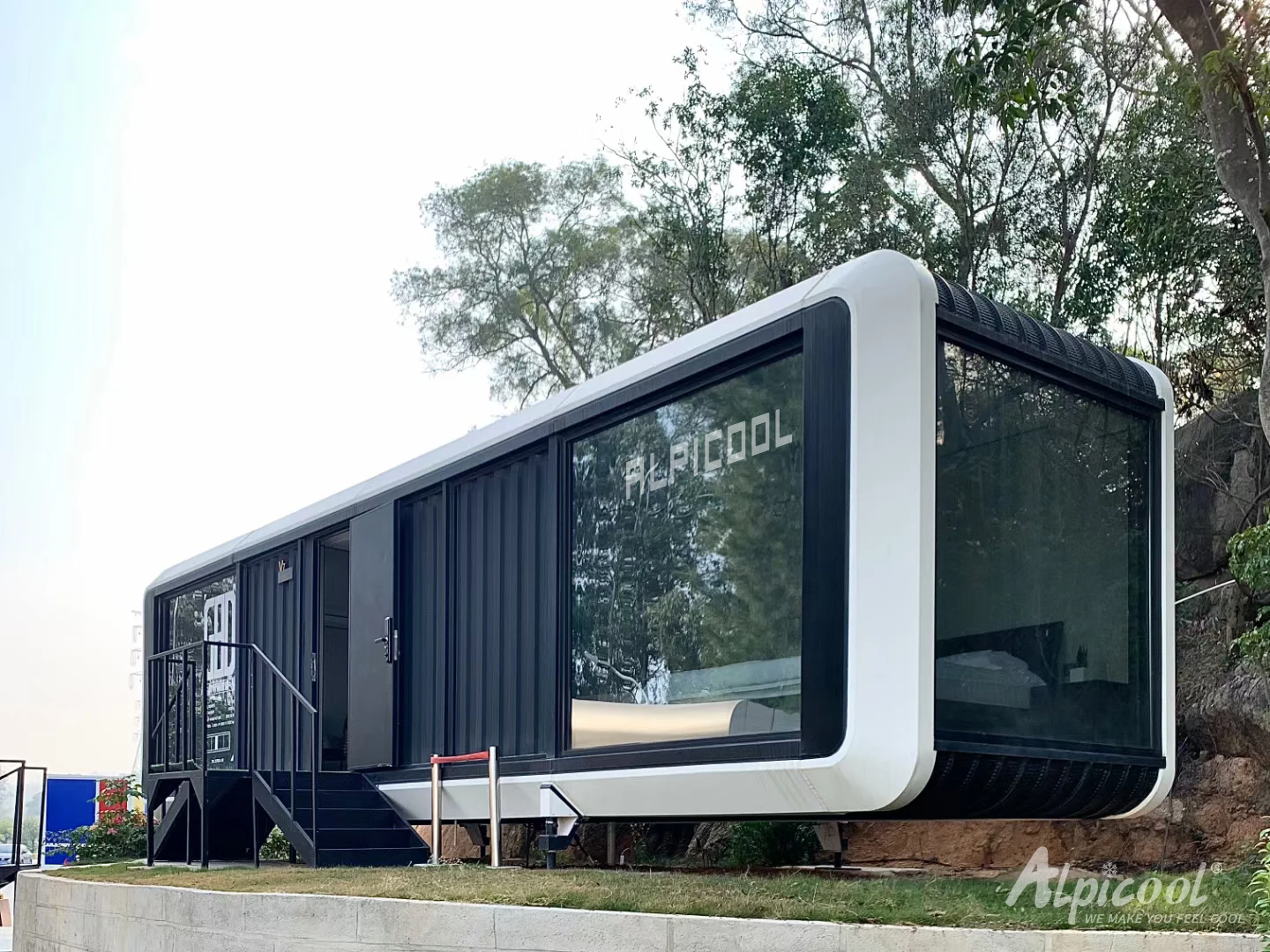 Panoramic floor-to-ceiling windows modular house mobile container house homes customize prefabricated house