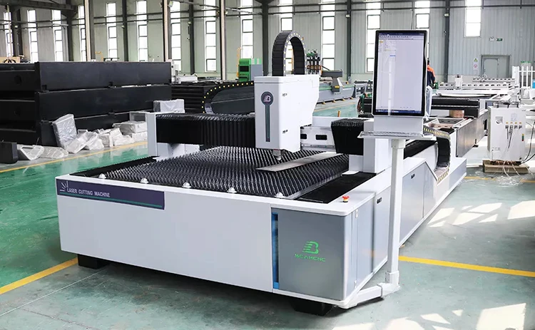 BCAM carbon steel 3015 ipg 3kw 4kw 6kw laser source fiber laser cutting machine price for sheet metal